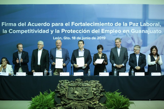 Suman esfuerzos para mantener la paz laboral y la competitividad en Guanajuato
