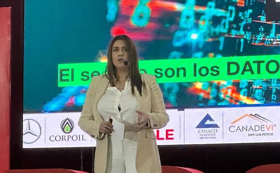 Nazareth Black, la mujer detrás del primer auto eléctrico en México