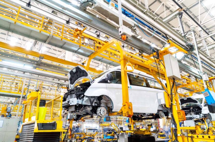 Industria automotriz en México crece en mayo, según Inegi