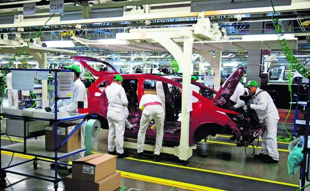 Industria automotriz exporta 528 mdd al día