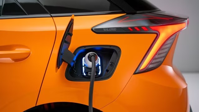 Por primera vez, uno de cada cinco autos vendidos en Europa es eléctrico