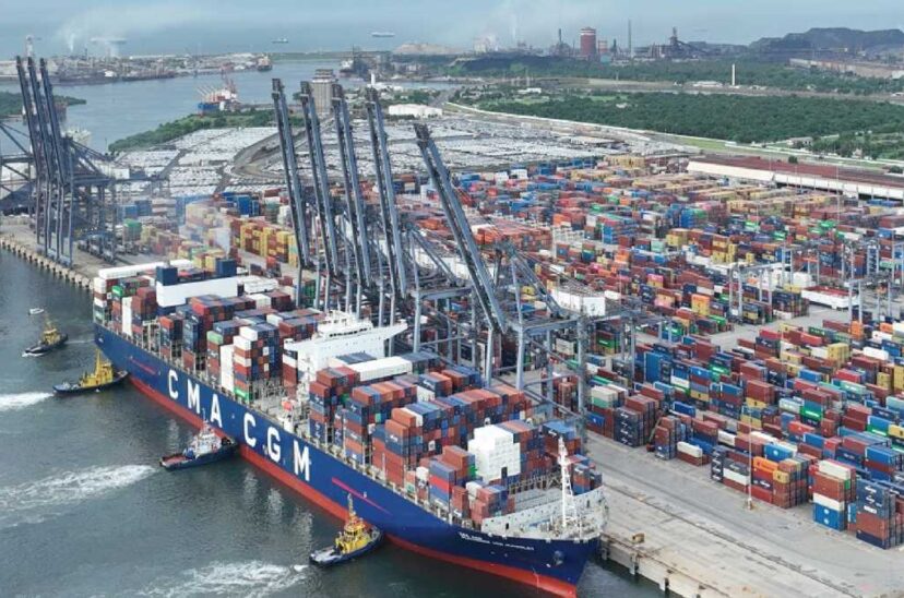 Nuevas inversiones en el puerto de Lázaro Cárdenas para evitar saturación