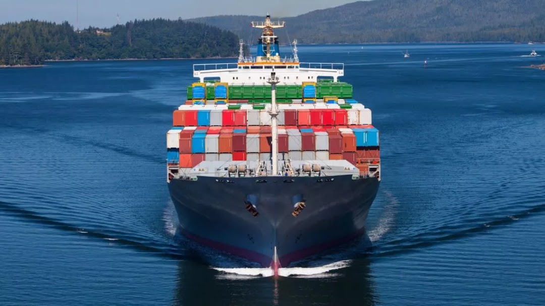 El comercio marítimo mundial mueve 12.400 toneladas, un 3% más, en 2023