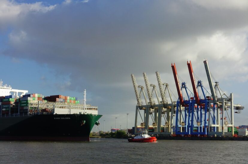 Canal de Panamá: Avances y desafíos en la conectividad marítima Latinoamericana