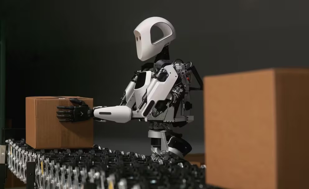 Mercedes-Benz tendrá robots humanoides para trabajar: conoce al empleado Apollo
