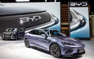 ¿Cómo logró BYD destronar a Tesla y conquistar el mercado de autos eléctricos en solo 2 años?