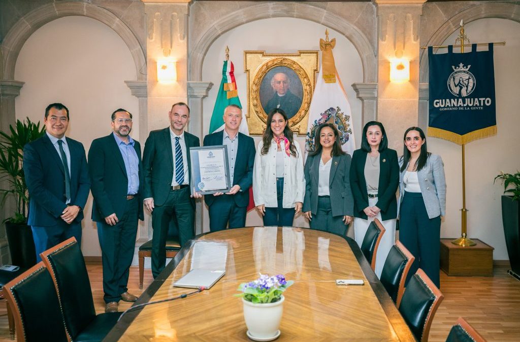 Entrega Gobernadora Certificado Ambiental “Empresa Limpia” a Volkswagen de Guanajuato