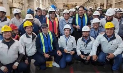 ‘Doctor’ Luis García comparte recorrido en planta Mazda de Salamanca; ‘Una verdadera maravilla’, dice