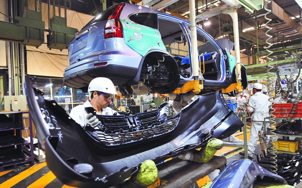 Industria automotriz mantiene operaciones en México pese a incertidumbre arancelaria: INA