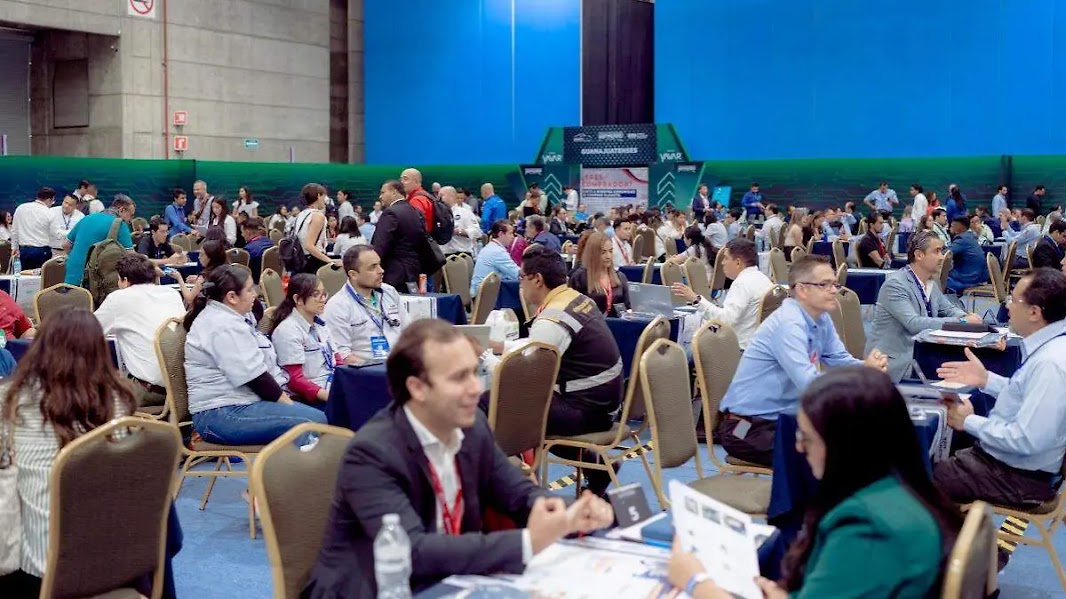 Claugto transforma el Foro de Proveeduría Automotriz 2025: más grande, más global y con espacio para el talento universitario