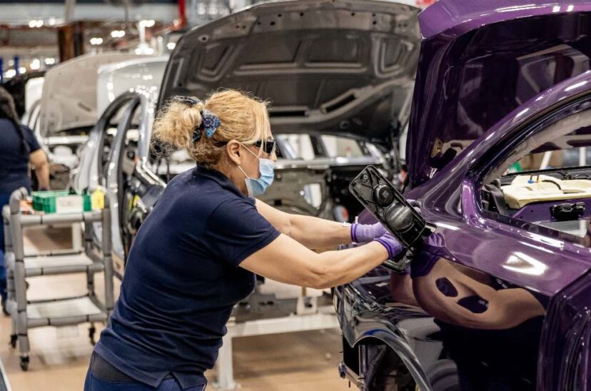 Las armadoras japonesas invierten 28 mil mdd en fábricas en México, Estados Unidos y Canadá