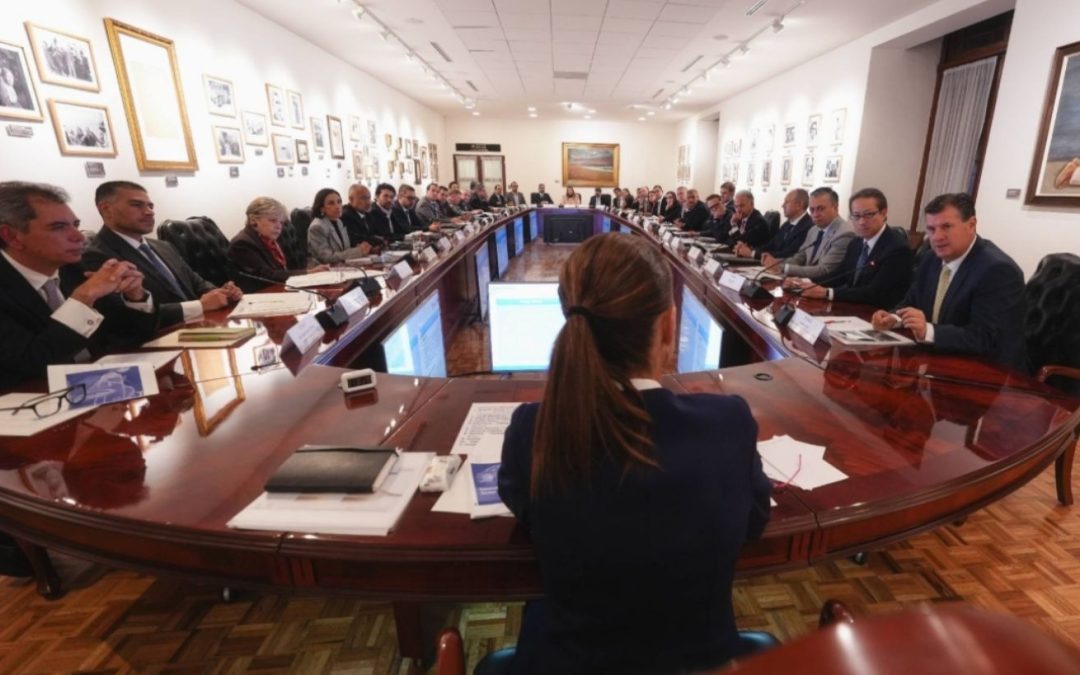 Gobierno e industria automotriz trabajan en un plan para contrarrestar las afectaciones por los aranceles