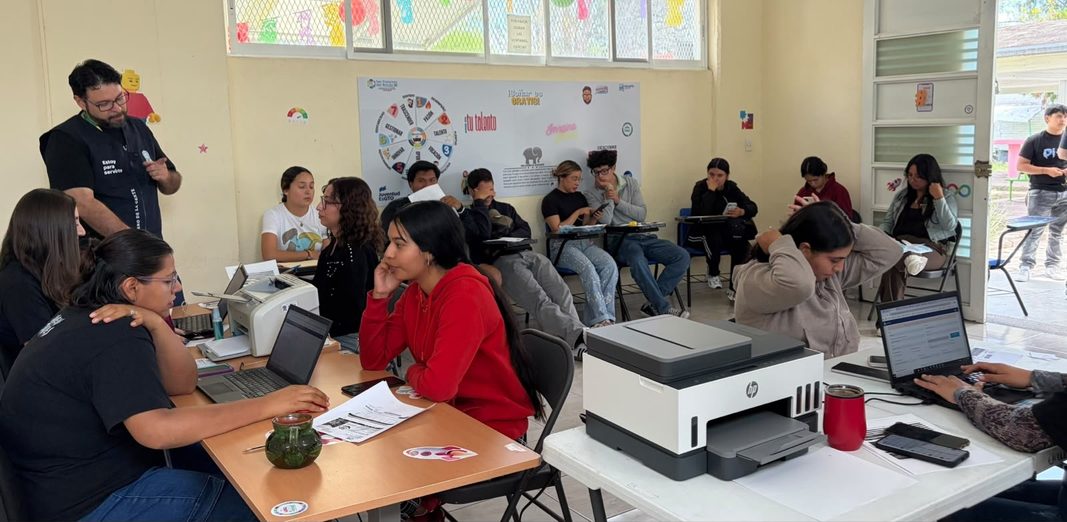 Han vuelto a estudiar pese a la maternidad